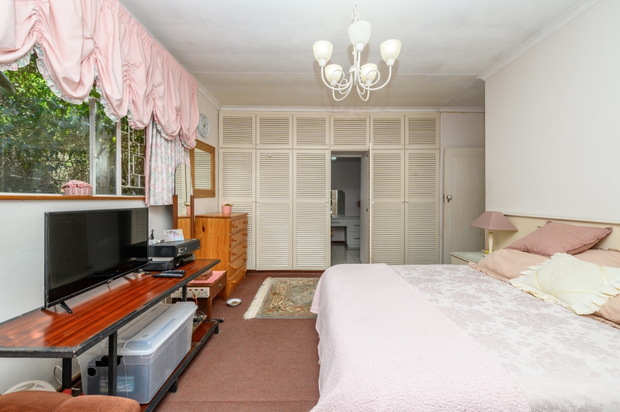 6 Bedroom Property for Sale in Linkside Eastern Cape
